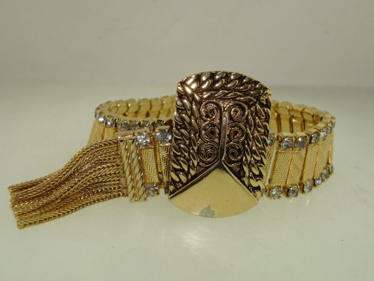 Vintage 1950s Parco Gold Tone Rhinestone Mesh Fringe Bracelet