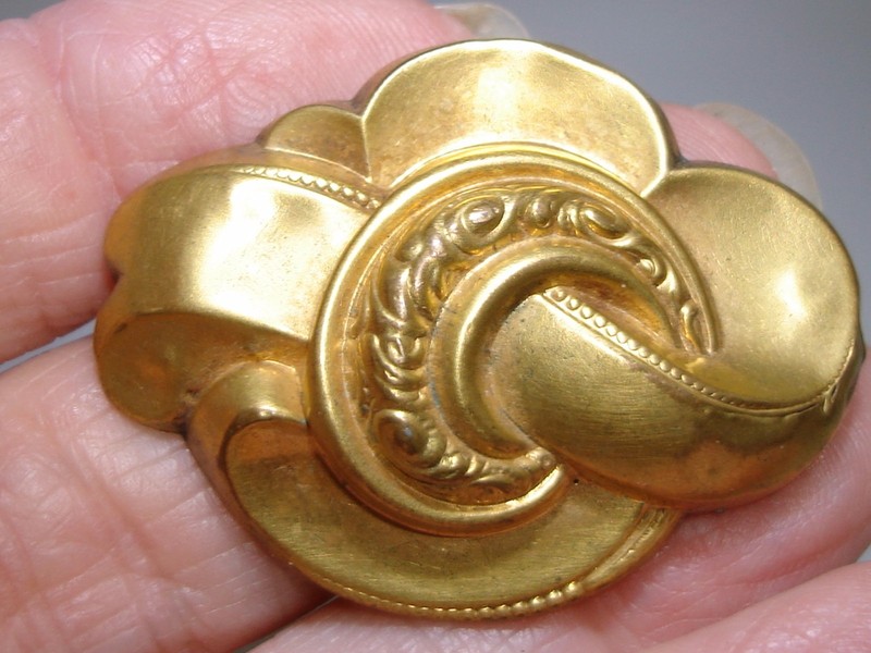Antique Victorian gold gilded silver pin, 1860s, with scalloped border