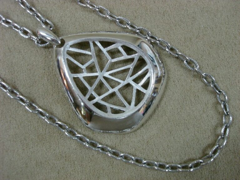 Vintage Trifari Crown Pendant Necklace (1950s-60s)