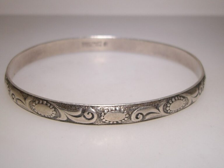 Art Nouveau bangle bracelet by Danecraft, 1930s, Sterling Silver, Felch & Co. hallmark