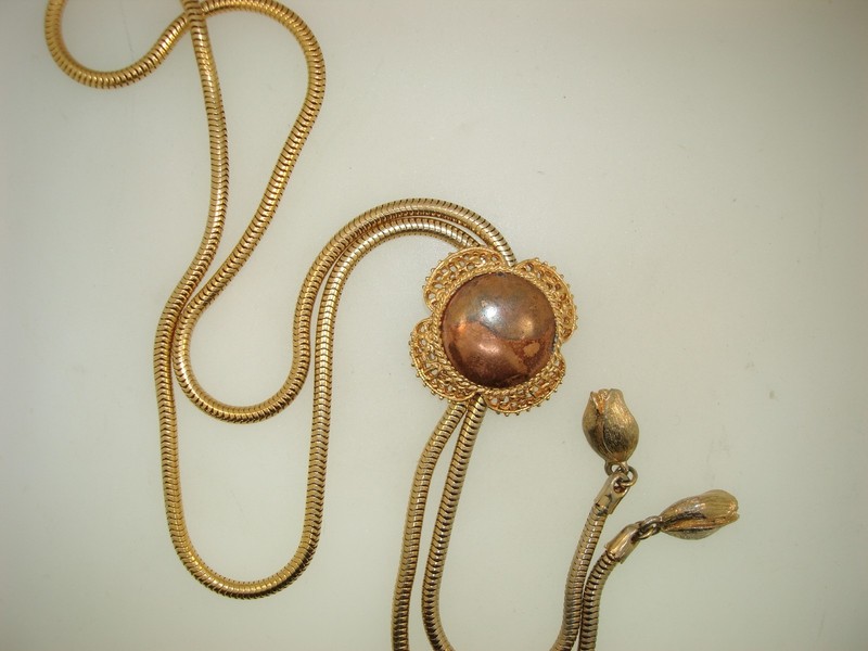 Vintage 1960s Florenza gold tone snake chain necklace with iridescent slide