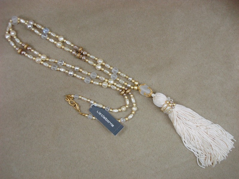 Vintage Liz Claiborne gold and champagne tassel necklace, new with tags