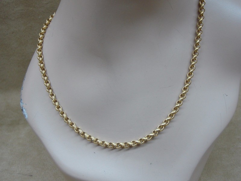 Gold-tone textured link necklace