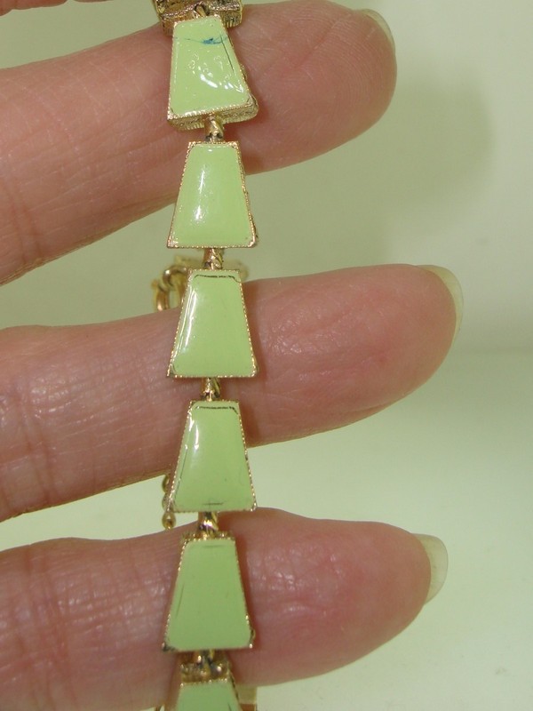 Vintage 1960s green enamel trapezoid link bracelet, gold tone