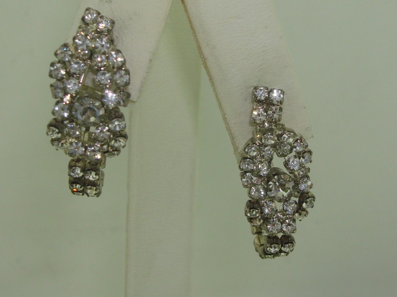 Vintage 1940s-50s rhinestone clip-on earrings