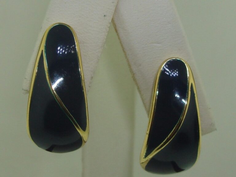 Vintage Crown Trifari blue enamel clip-on earrings from the 1960s
