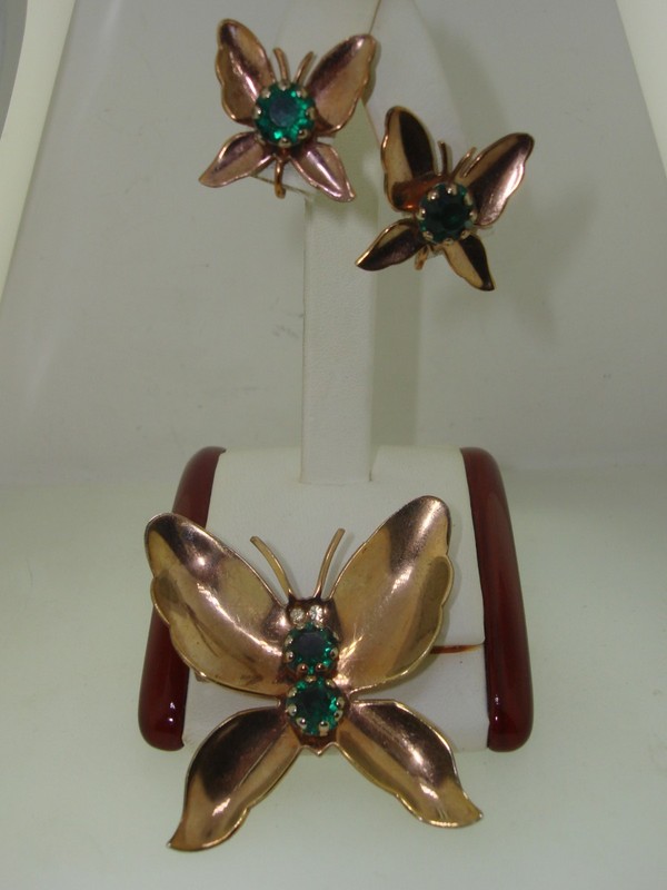 Vintage rose gold butterfly pin and earrings set with green rhinestones