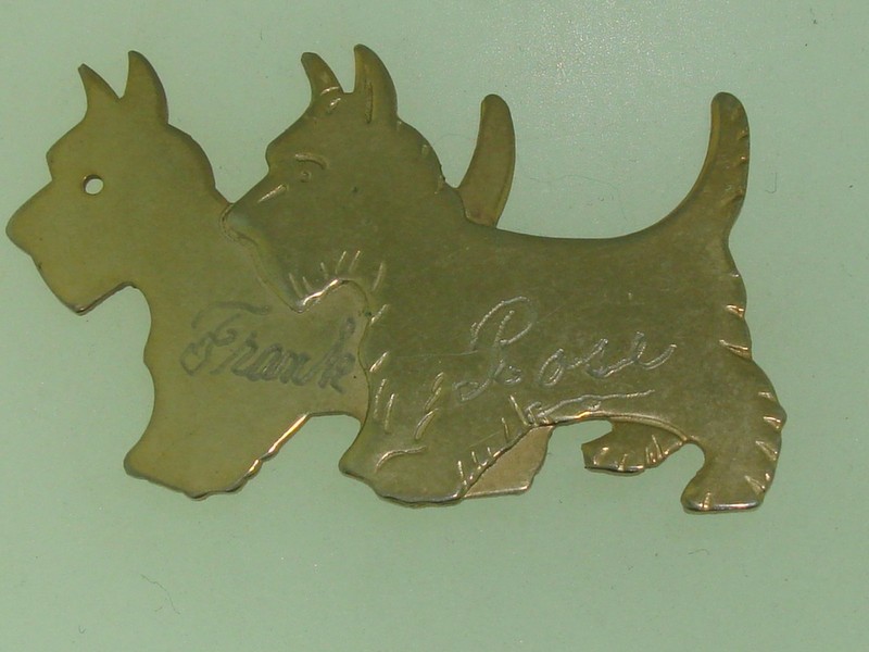 Vintage 1940s gold-tone Scottie dog sweetheart pin engraved 'Frank & Rose'