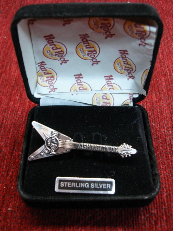 Sterling silver Hard Rock Cafe Washington D.C. Flying V guitar pin in original box and cushion