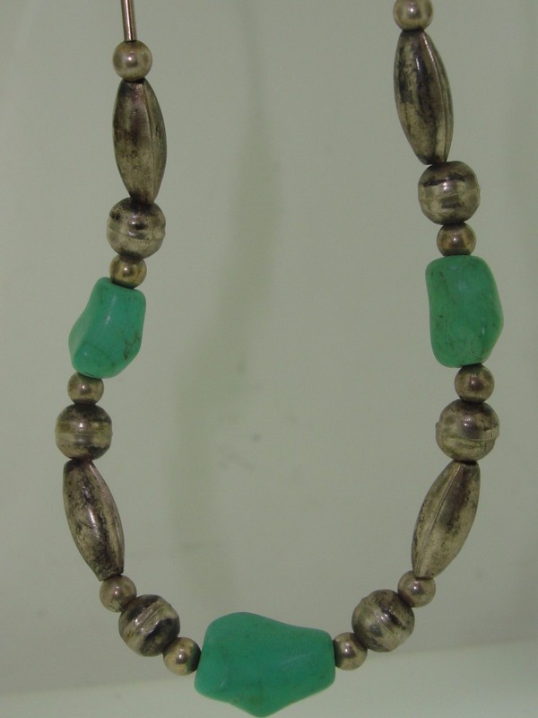 Vintage sterling silver turquoise bead choker necklace
