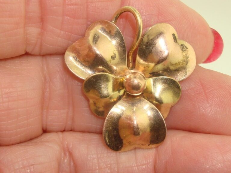 Vintage Art Nouveau tri-color gold puffy pansy pendant necklace