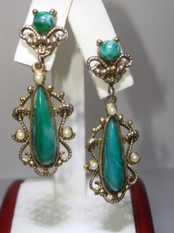 Vintage 1940s-50s marbelized lucite and faux pearl dangle earrings with gold filigree.