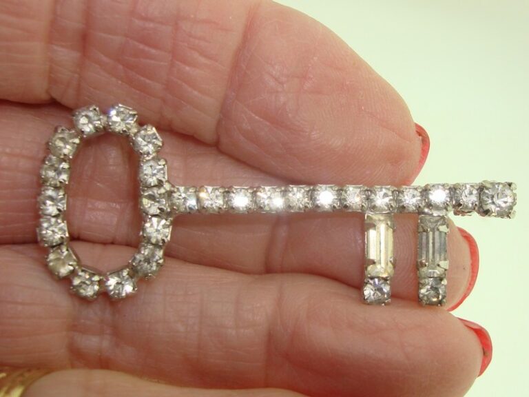 Vintage vermeil silver rhinestone key pin, 1940s-50s