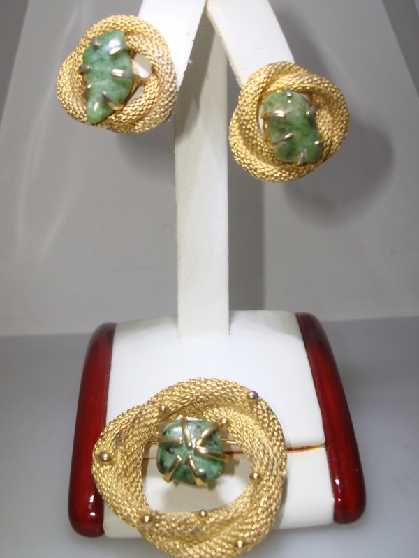 Vintage B.S.K. Gold Mesh and Jade Pin and Earrings Set (1970s)