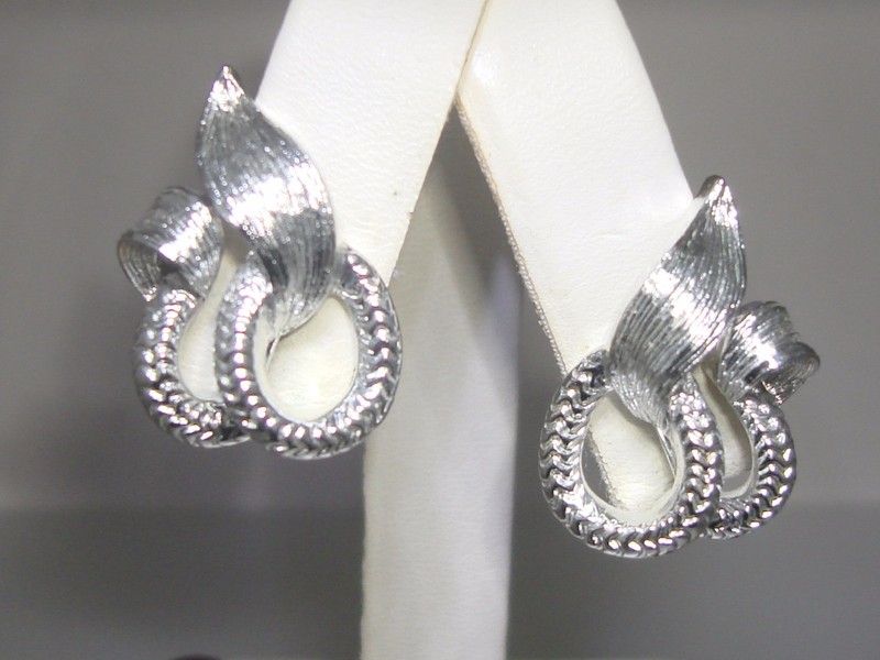 Vintage Lisner brushed silver earrings with braided oval design
