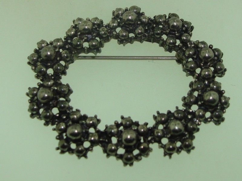 Vintage 1950s sterling silver beaded flower brooch pin