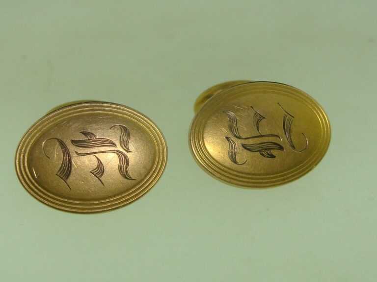Vintage Krements Art Deco gold plated cufflinks engraved with 'E'