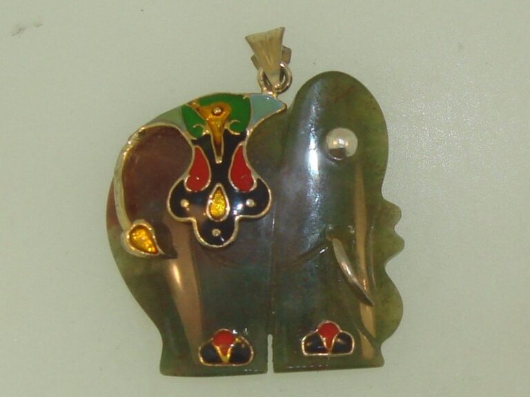 Vintage Carved Jade Elephant Pendant with Cloisonne Enamel – Unique & Collectible