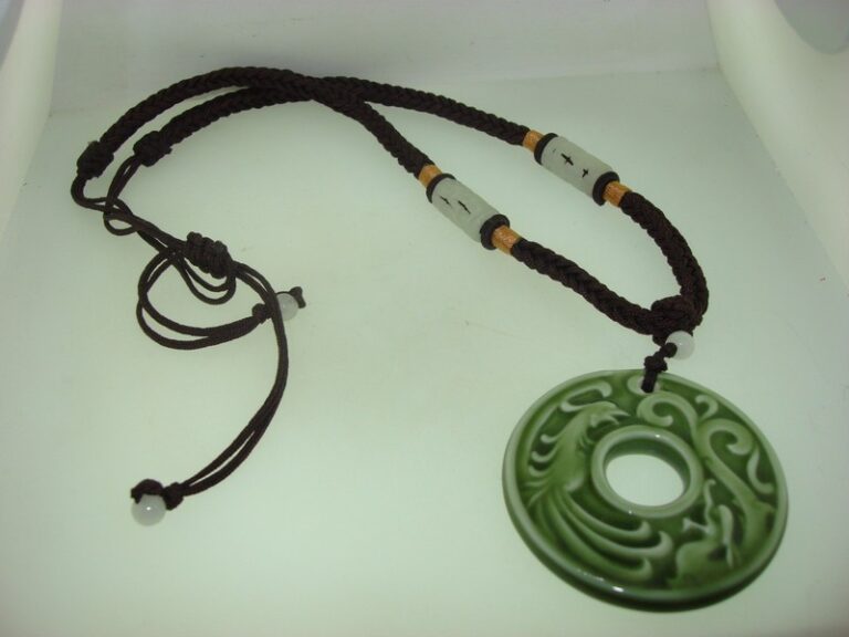 Vintage Chinese dragon and bird glass pendant necklace with jadeite beads