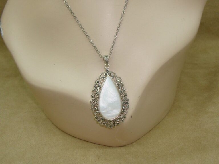 Vintage 1970s sterling silver filigree marcasite and MOP pendant necklace