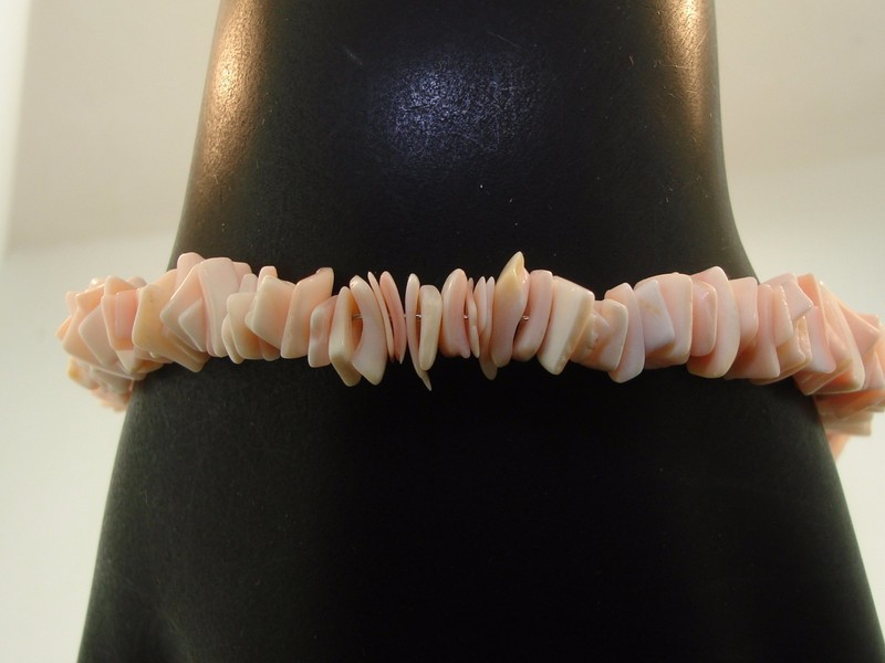 Vintage 1970s-80s Pink Angel Skin Coral Bracelet