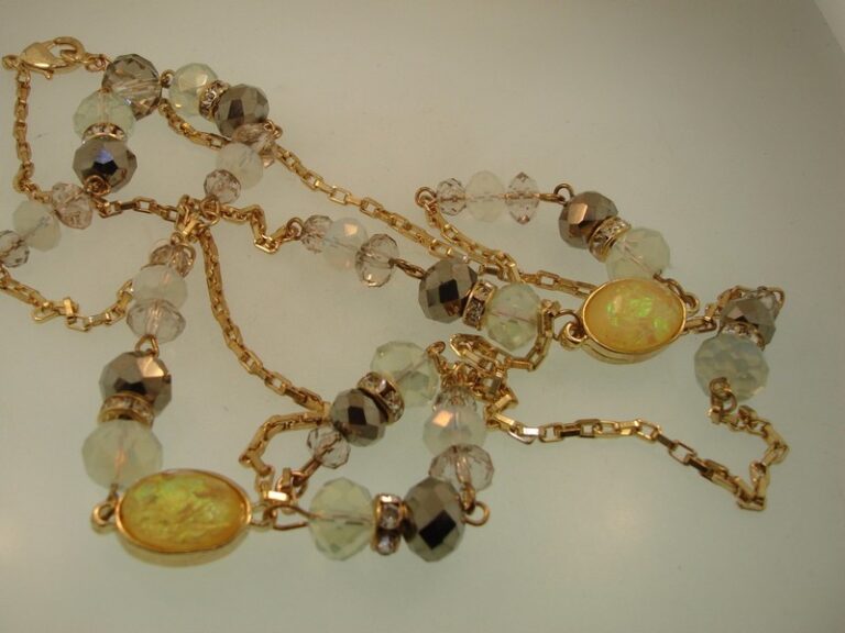 Vintage 1980s gold foil glass and moonstone necklace with rhinestones