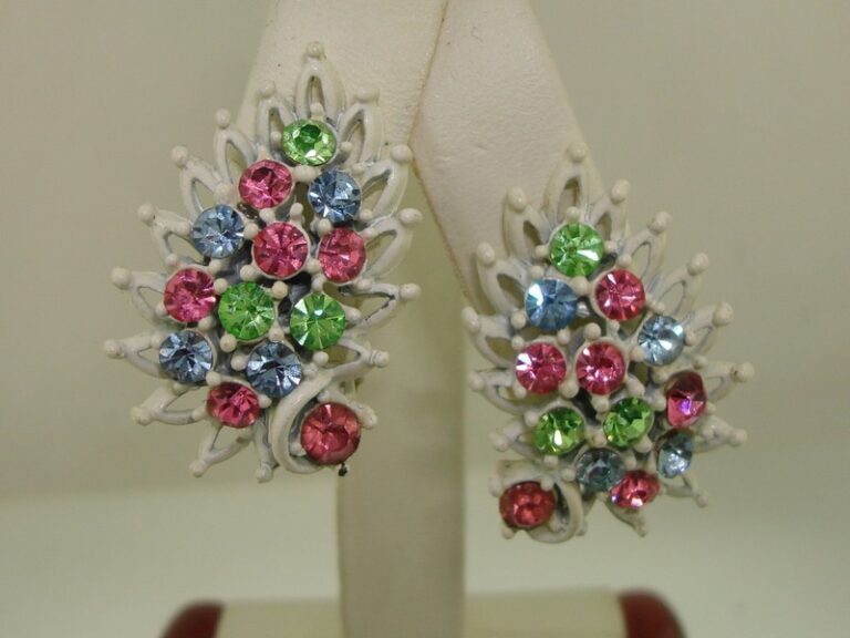 Vintage 1950s white enamel clip-on earrings with pastel foiled rhinestones and filigree