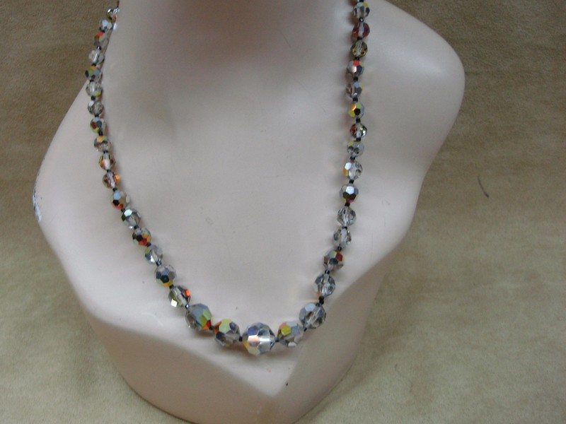 Vintage 1980s gray aurora borealis crystal necklace