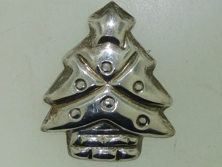 Vintage Mexico Sterling Silver Christmas Tree Brooch Pin