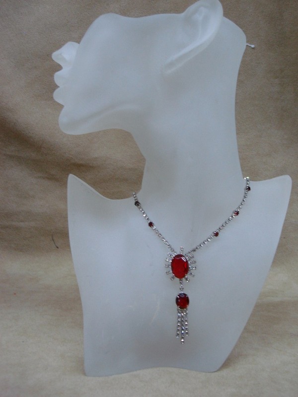 Vintage 1960s-70s Rhinestone Necklace