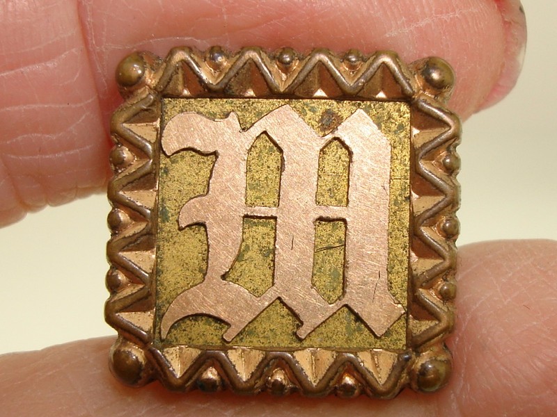 Edwardian collar button with initial 'M', green and rose gold filled