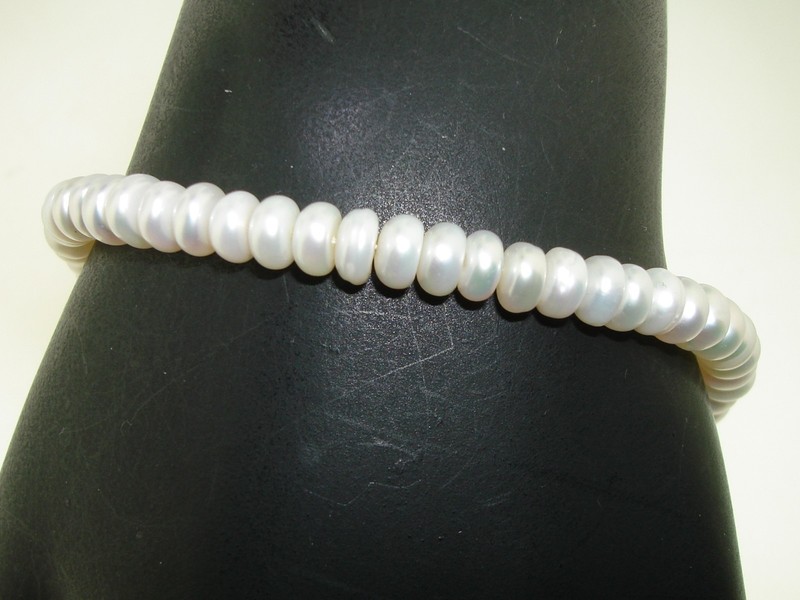10K Gold Freshwater Pearl Bracelet