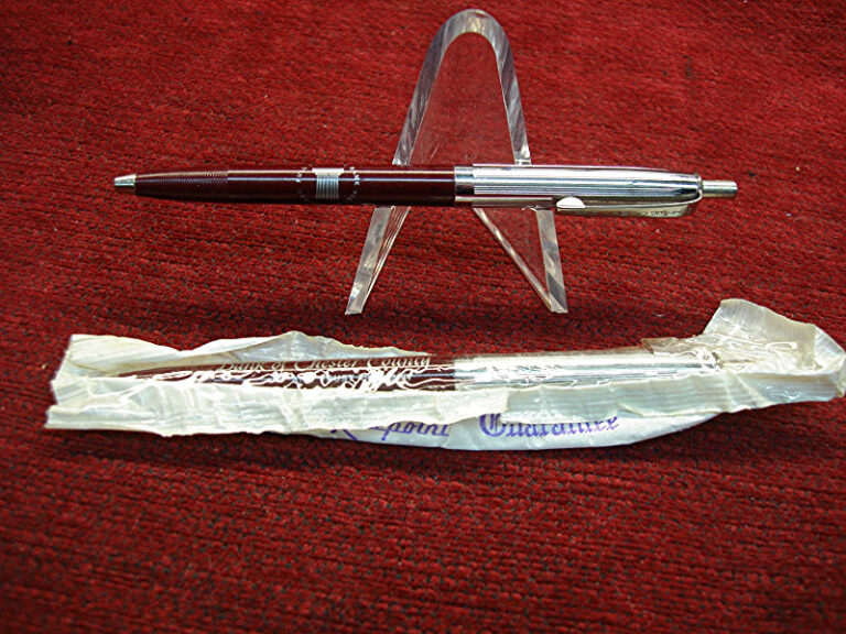 Vintage National Bank of Chester County ballpoint pen set of two