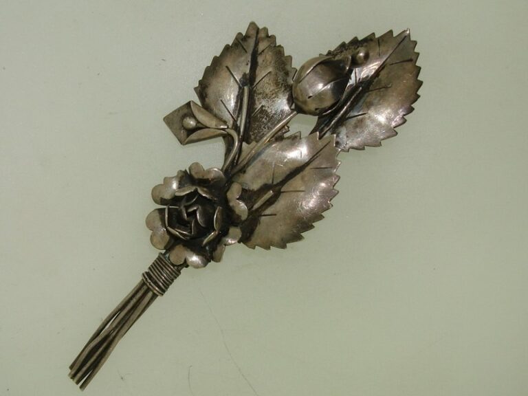 Vintage Sterling Silver Floral Bouquet Pin (1930s-40s)