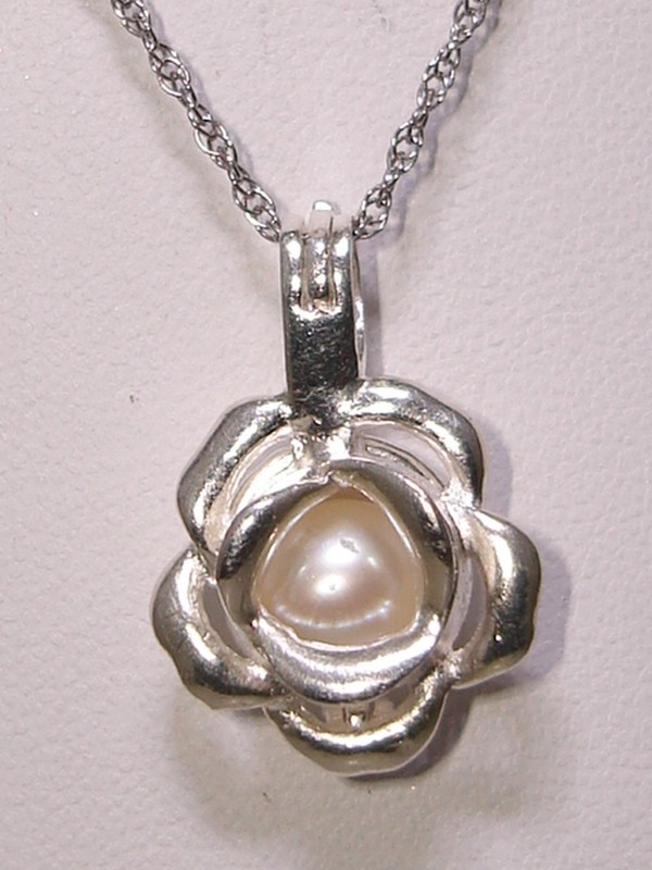 Sterling silver convertible pendant necklace with a rose-shaped freshwater pearl