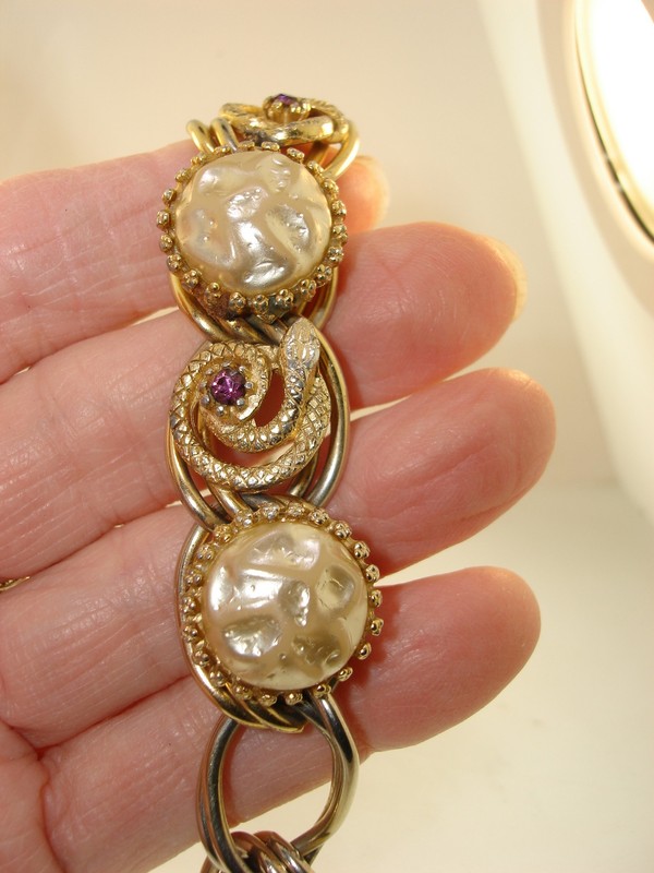 Vintage 1940s gold-tone snake link bracelet with faux Mabe pearls
