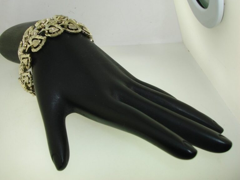 Vintage Coro gold-tone leaf bracelet with Pegasus logo, 1940s-50s