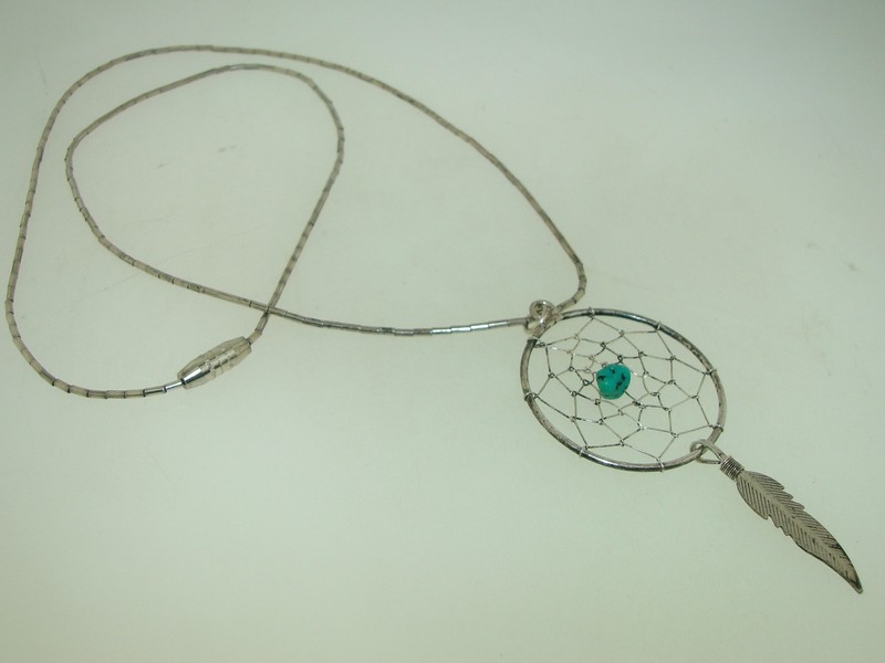 Vintage Native American Sterling Silver & Turquoise Dreamcatcher Pendant Necklace
