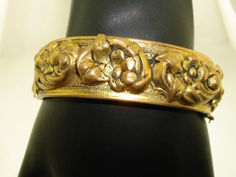 Antique Lisner Repousse Floral Hinged Bangle Bracelet (1920s-30s)