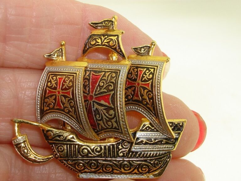 Vintage Spanish sailing ship enamel pin
