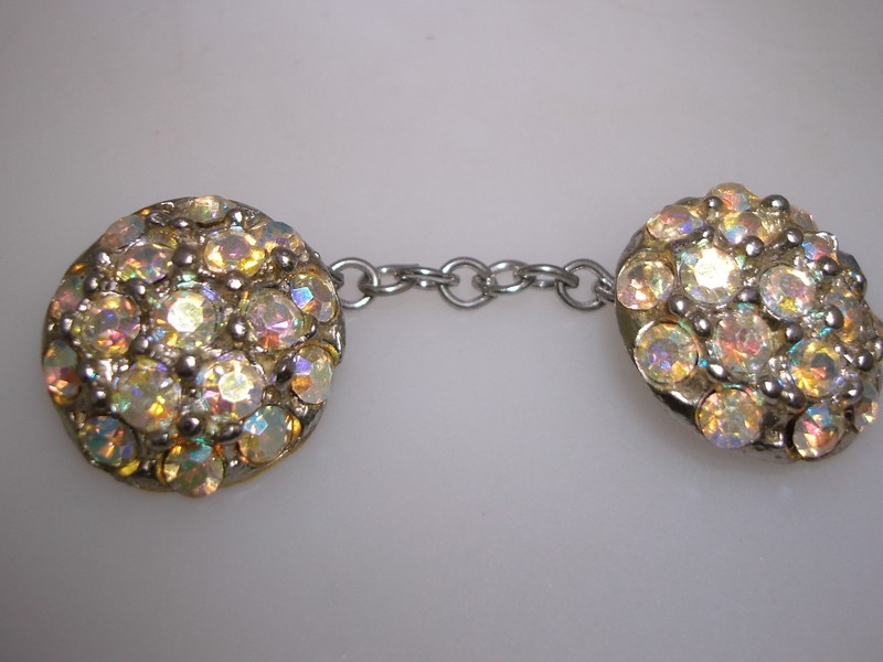 Vintage aurora borealis rhinestone buttons with chain