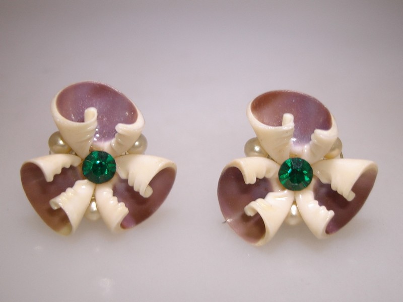Pair of vintage 1940s lavender and white seashell earrings with rhinestones and faux pearls