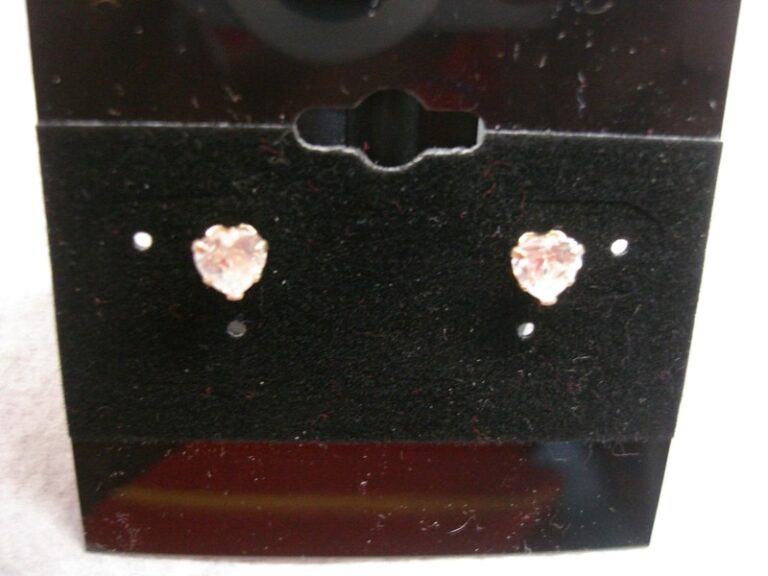14K Yellow Gold Stud Earrings with Heart-Shaped CZ Stones