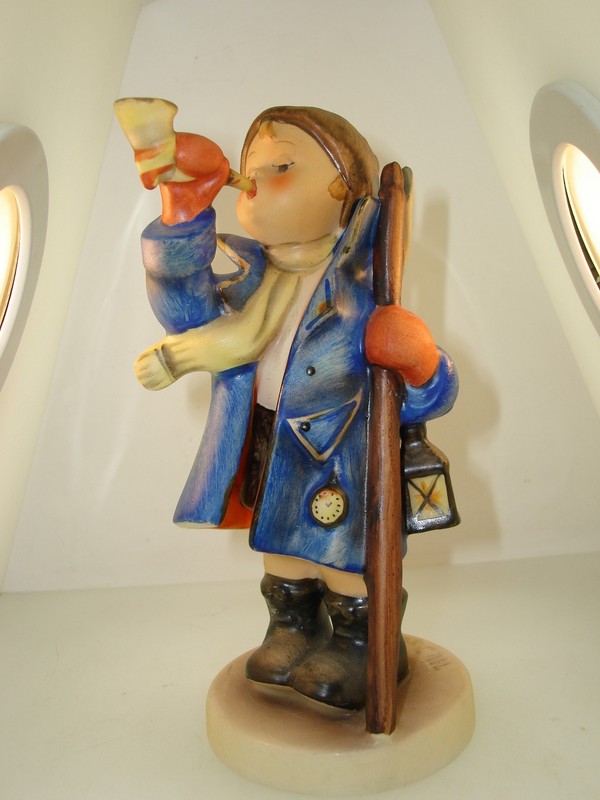 Vintage 1970s Goebel Hummel Hear Ye Hear Ye Figurine #15/0 TMK 5