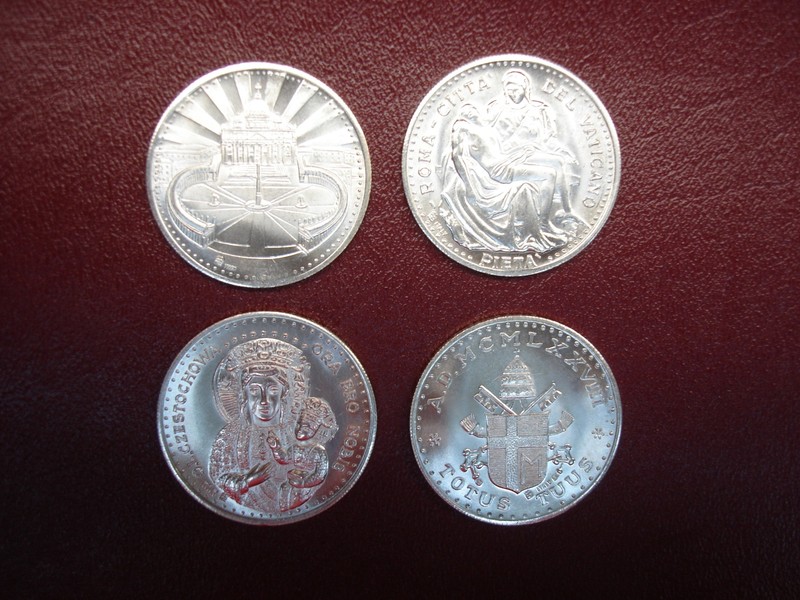 Set of four uncirculated Vatican City Pope John Paul II medals