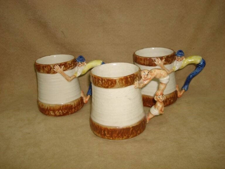 Set of 3 vintage 1940s Zanesville Hillbilly Mt. Boys porcelain mugs
