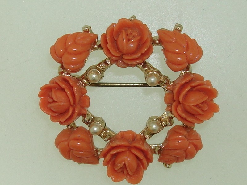 Vintage 1950s Orange Lucite Rose & Pearl Pin