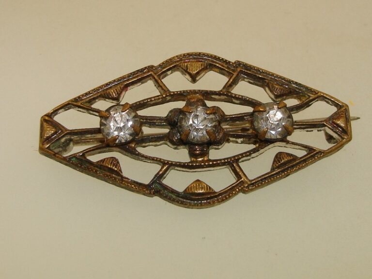 Antique Victorian gold-washed filigree pin with sparkling brilliants