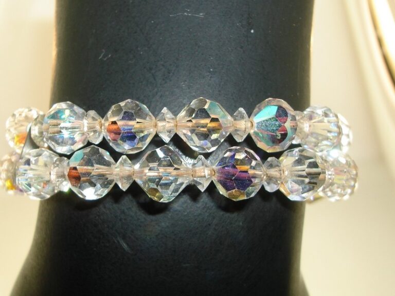 Vintage 1960s Aurora Borealis crystal bead bracelet with memory wire