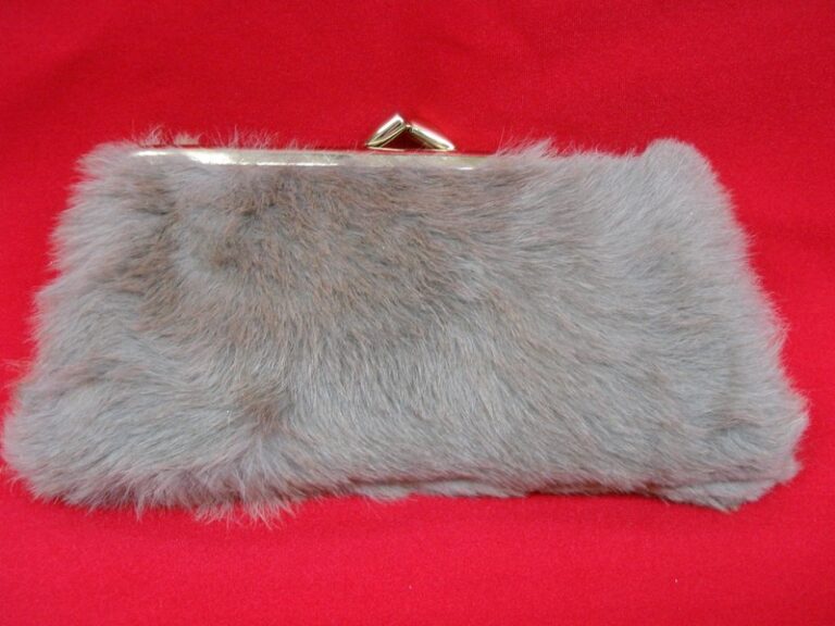 Vintage Australian kangaroo leather clutch purse by Elgo Agencies